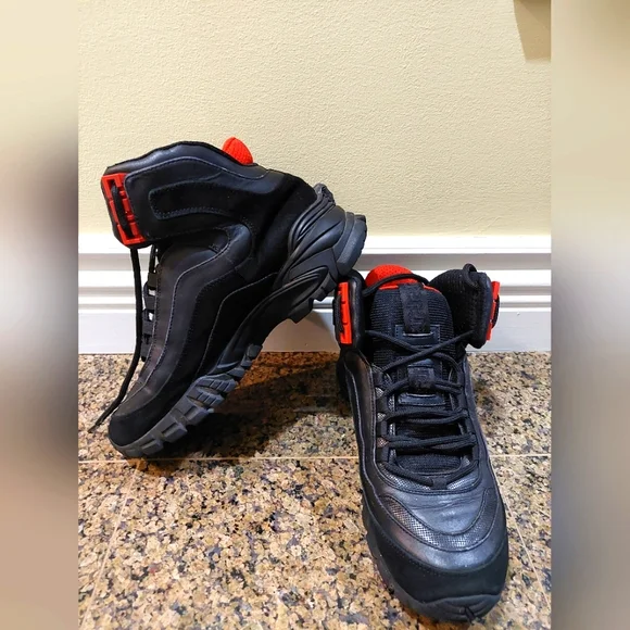 Versace shoes size 7 Clearance